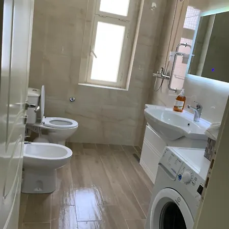Homestay Best Shared Homestay Tirana